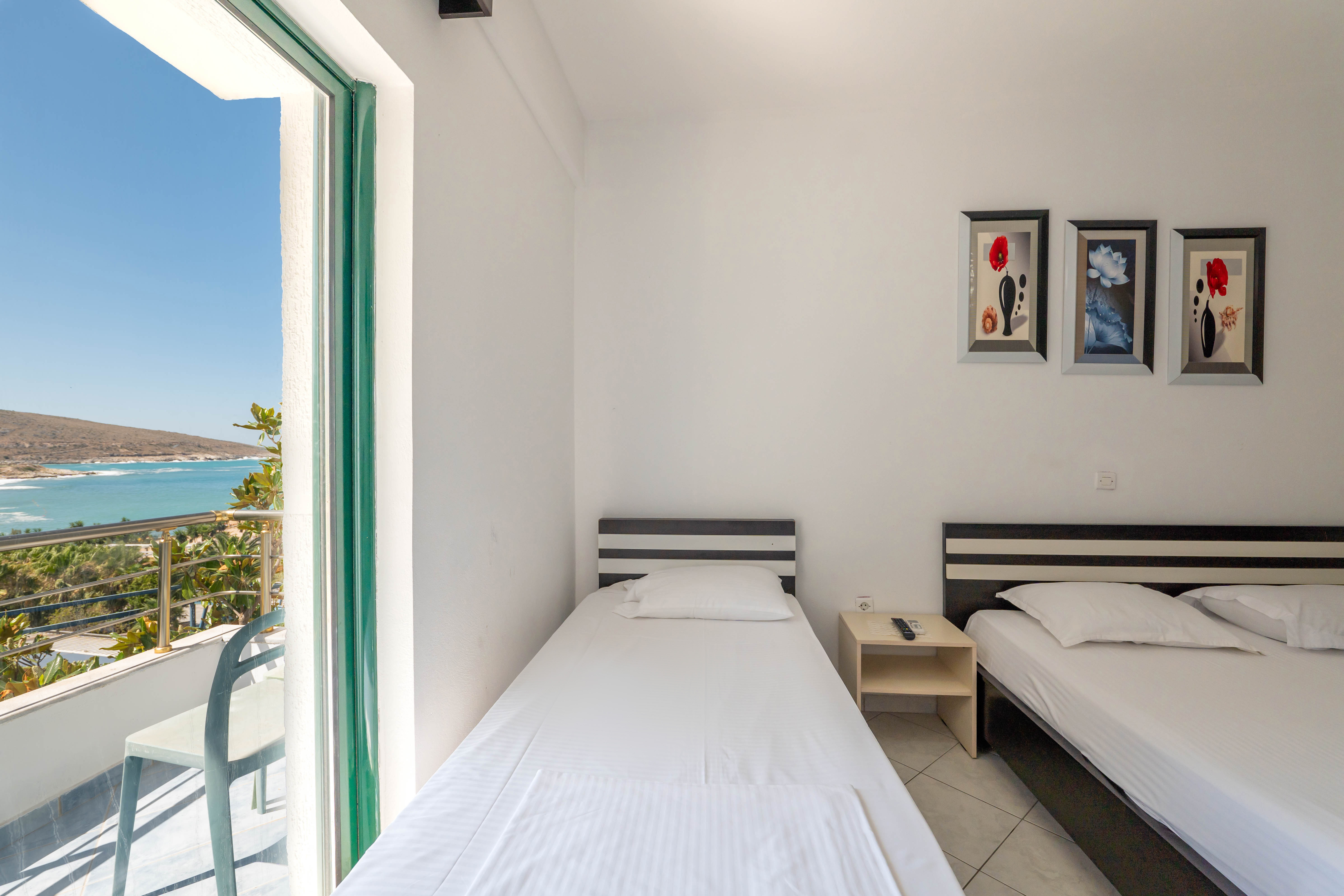 Deluxe Hilltop Residence - Terrace View